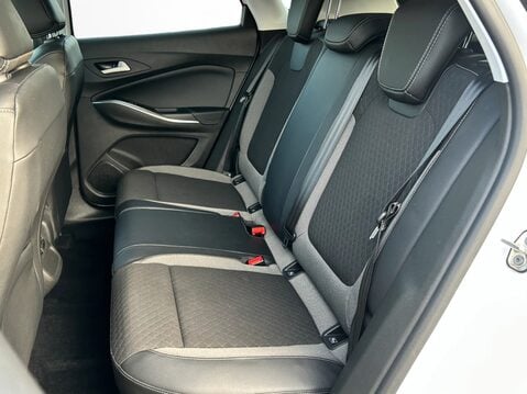 Vauxhall Grandland 1.2 Turbo GS Line 5dr 37