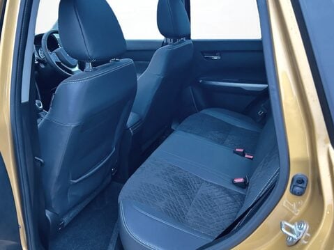 Suzuki Vitara 1.5 Hybrid SZ5 5dr AGS 35