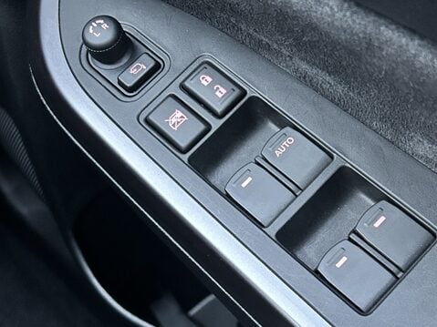 Suzuki Vitara 1.5 Hybrid SZ5 5dr AGS 32