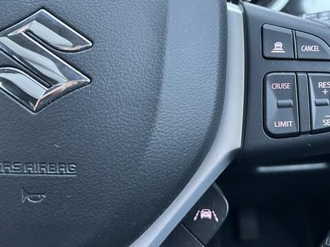 Suzuki Vitara 1.5 Hybrid SZ5 5dr AGS 30