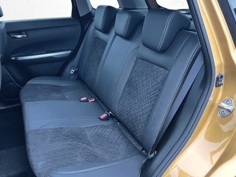 Suzuki Vitara 1.5 Hybrid SZ5 5dr AGS 36