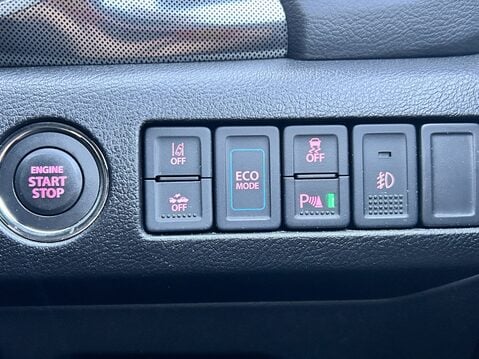 Suzuki Vitara 1.5 Hybrid SZ5 5dr AGS 31