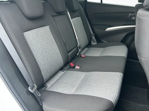 Suzuki S-Cross 1.5 Hybrid Motion 5dr AGS 31