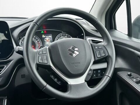Suzuki S-Cross 1.5 Hybrid Motion 5dr AGS 16