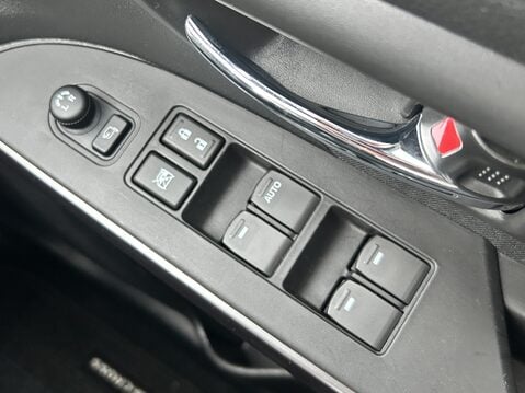 Suzuki S-Cross 1.5 Hybrid Motion 5dr AGS 30