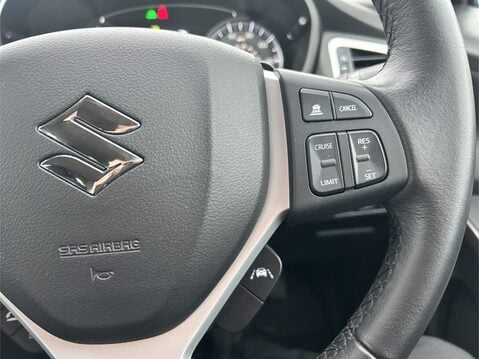 Suzuki S-Cross 1.5 Hybrid Motion 5dr AGS 28