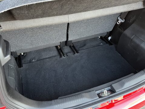 Suzuki Ignis 1.2 Dualjet 12V Hybrid SZ-T 5dr 37