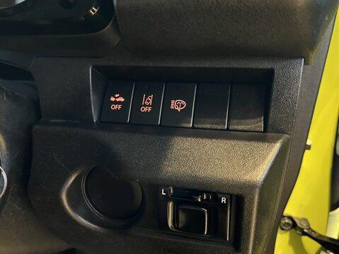 Suzuki Jimny 1.5 SZ5 ALLGRIP 3dr 17