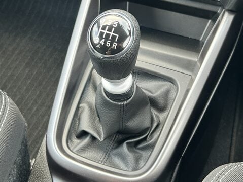 Suzuki Vitara 1.4 Boosterjet 48V Hybrid SZ-T 5dr 27