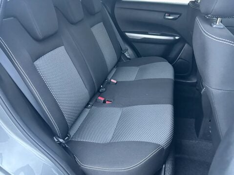 Suzuki Vitara 1.4 Boosterjet SZ-T 5dr Auto 32