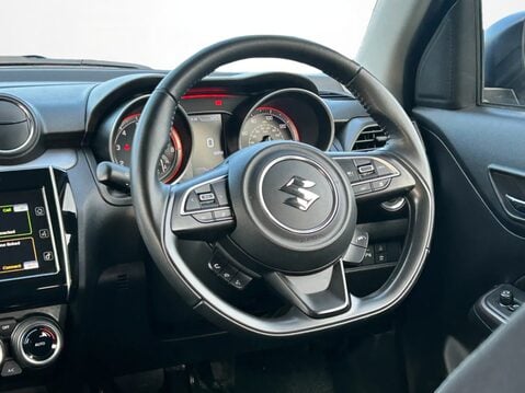 Suzuki Swift 1.2 Dualjet 83 12V Hybrid SZ5 5dr 17