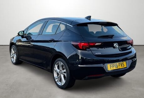 Vauxhall Astra 1.4i 16V SRi Nav 5dr