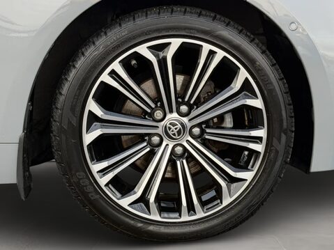 Toyota Corolla 1.8 VVT-i Hybrid Design 5dr CVT 13