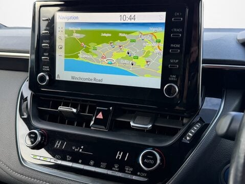 Toyota Corolla 1.8 VVT-i Hybrid Design 5dr CVT 25