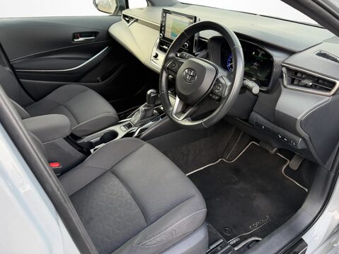 Toyota Corolla 1.8 VVT-i Hybrid Design 5dr CVT 20