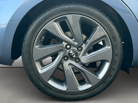 Kia Rio 1.4 ISG 3 5dr 11