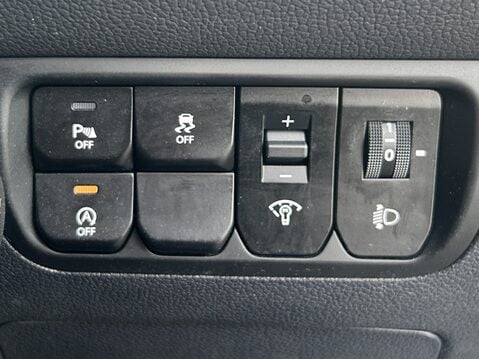 Kia Rio 1.4 ISG 3 5dr 30