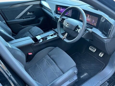 Vauxhall Astra 1.2 Turbo 130 Ultimate 5dr Auto 19