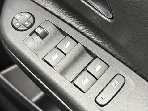 Vauxhall Corsa 100kW Ultimate 50kWh 5dr Auto 33