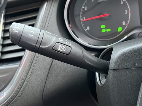 Vauxhall Grandland X 1.2 Turbo SRi Nav 5dr 23