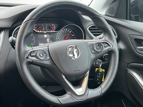 Vauxhall Grandland X 1.2 Turbo SRi Nav 5dr 17