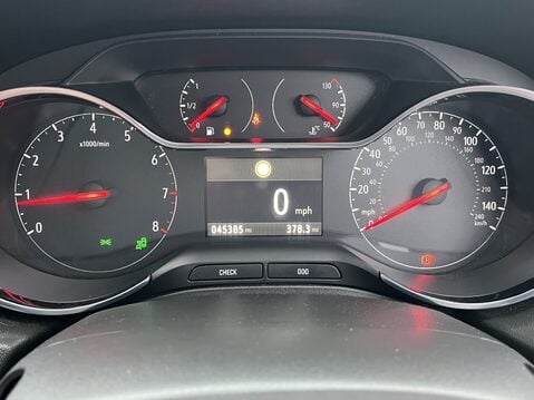 Vauxhall Grandland X 1.2 Turbo SRi Nav 5dr 18