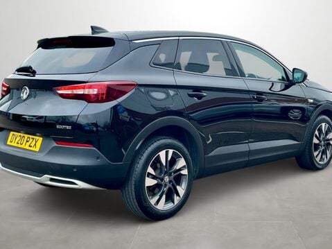 Vauxhall Grandland X 1.2 Turbo SRi Nav 5dr 9