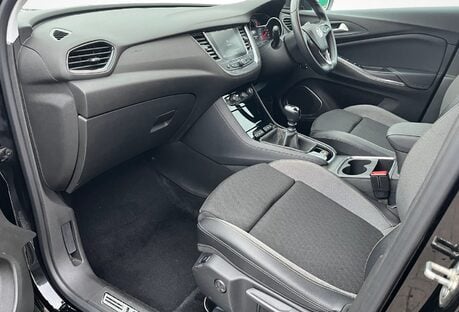 Vauxhall Grandland X 1.2 Turbo SRi Nav 5dr