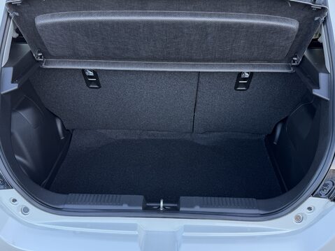 Suzuki Swift 1.2 Mild Hybrid Ultra 5dr 37