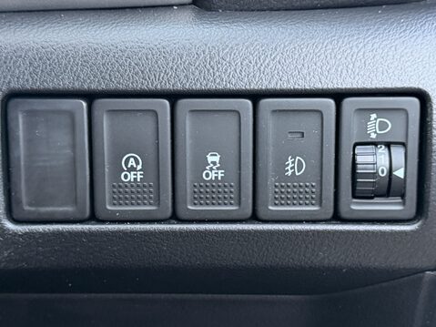 Suzuki Vitara 1.6 SZ-T 5dr Auto 32