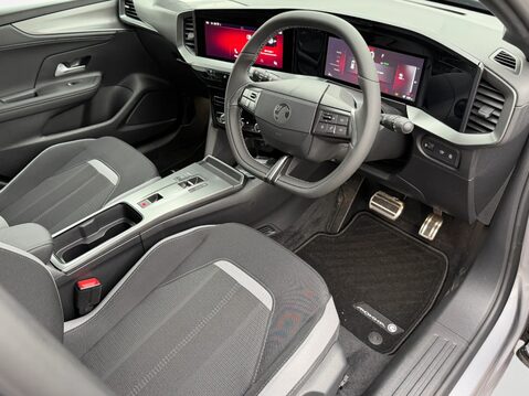 Vauxhall Mokka 115kW GS 54kWh 5dr Auto 19