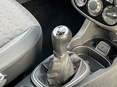 Vauxhall Corsa 1.4 SE 5dr 19