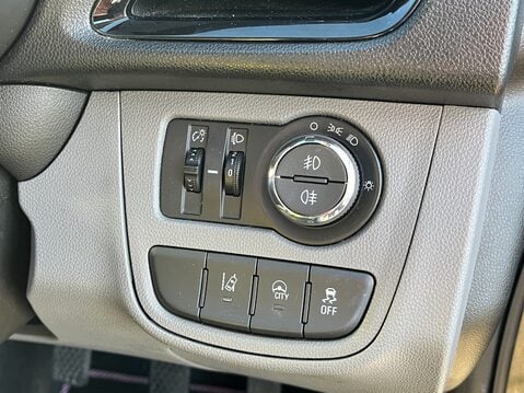 Vauxhall Viva 1.0 SL 5dr 21