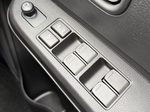 Suzuki Ignis 1.2 Dualjet 12V Hybrid SZ5 5dr 32