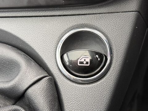 Fiat 500 1.2 Lounge 3dr 25