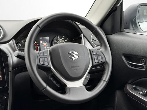Suzuki Vitara 1.4 Boosterjet MHEV 109 Motion 5dr 17