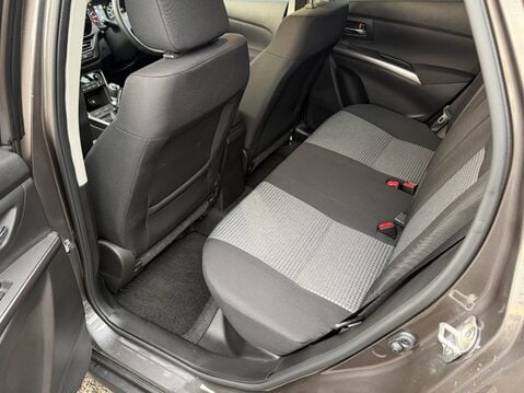 Suzuki S-Cross 1.4 Boosterjet 48V Hybrid Motion 5dr 35