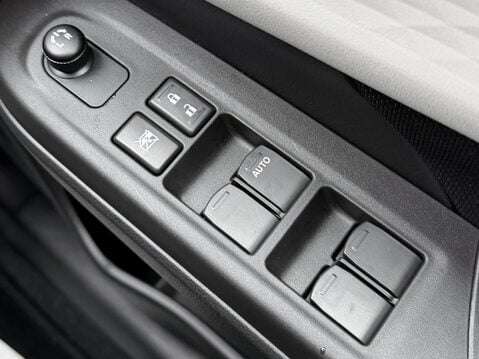 Suzuki Swift 1.2 Mild Hybrid Motion 5dr 34