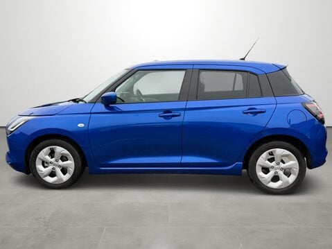 Suzuki Swift 1.2 Mild Hybrid Motion 5dr 8