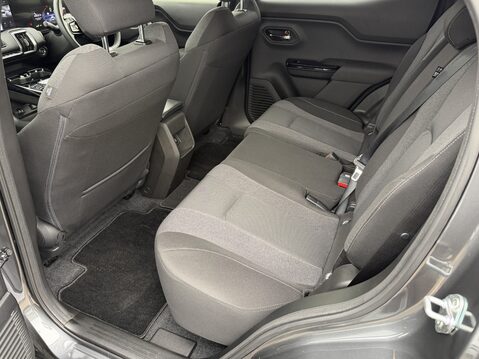 Suzuki e Vitara 128kW Motion 61kWh 5dr Auto 37