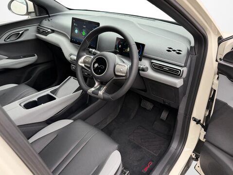 BYD Dolphin Surf 65kW Active 30kWh 5dr Auto 17