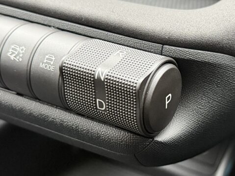 BYD Dolphin 150kW Design 60.4kWh 5dr Auto 27