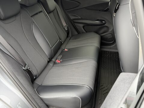 BYD Dolphin 150kW Design 60.4kWh 5dr Auto 38