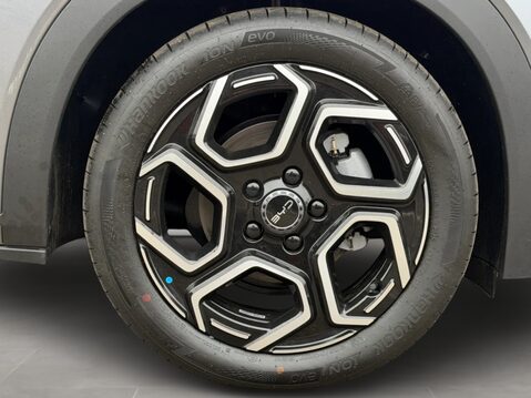 BYD Dolphin 150kW Design 60.4kWh 5dr Auto 11