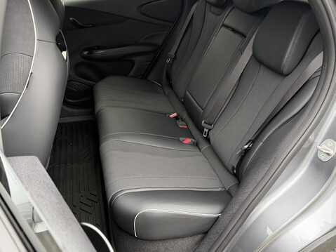 BYD Dolphin 150kW Design 60.4kWh 5dr Auto 41