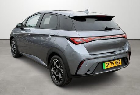 BYD Dolphin 150kW Design 60.4kWh 5dr Auto