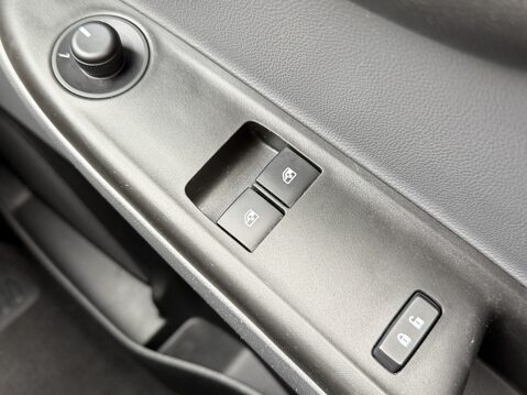 Vauxhall Viva 1.0 SL 5dr 29