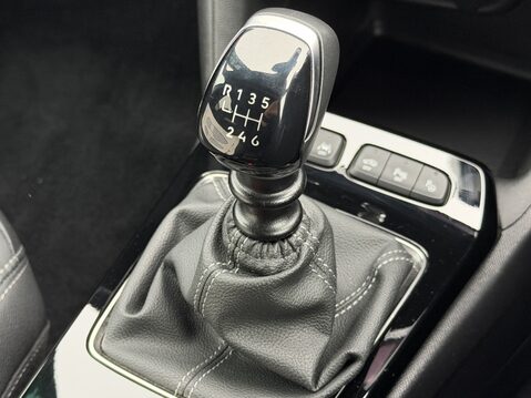 Vauxhall Mokka 1.5 Turbo D Ultimate 5dr 27