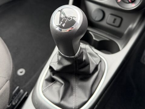 Vauxhall Corsa 1.4 Design 5dr 28