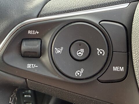 Vauxhall Crossland 1.2 Turbo Ultimate 5dr 29